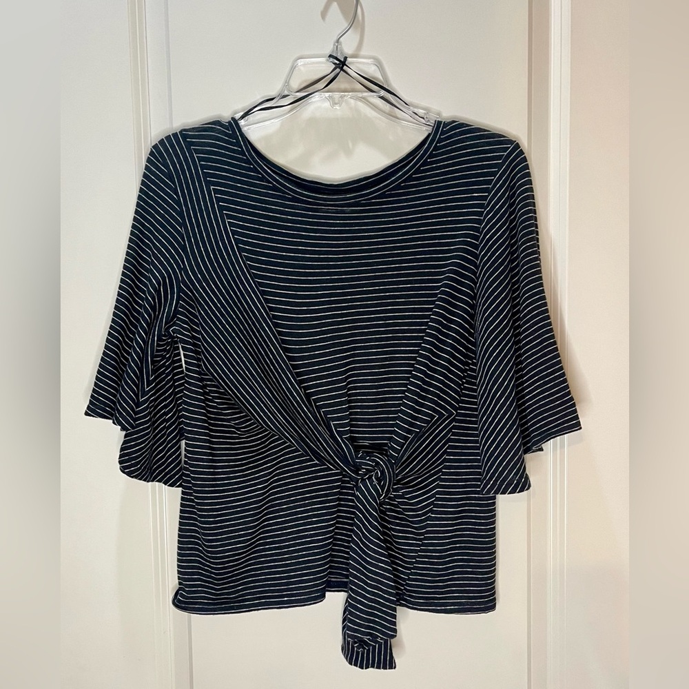 Belle Du Jour Blouse Black and White Flutter Sleeve with Tie Front Size L